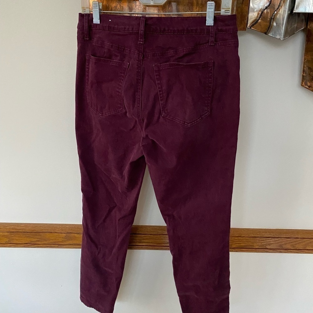 Loft Skinny Velvety Pants maroon Size 8 - Picture 3 of 10